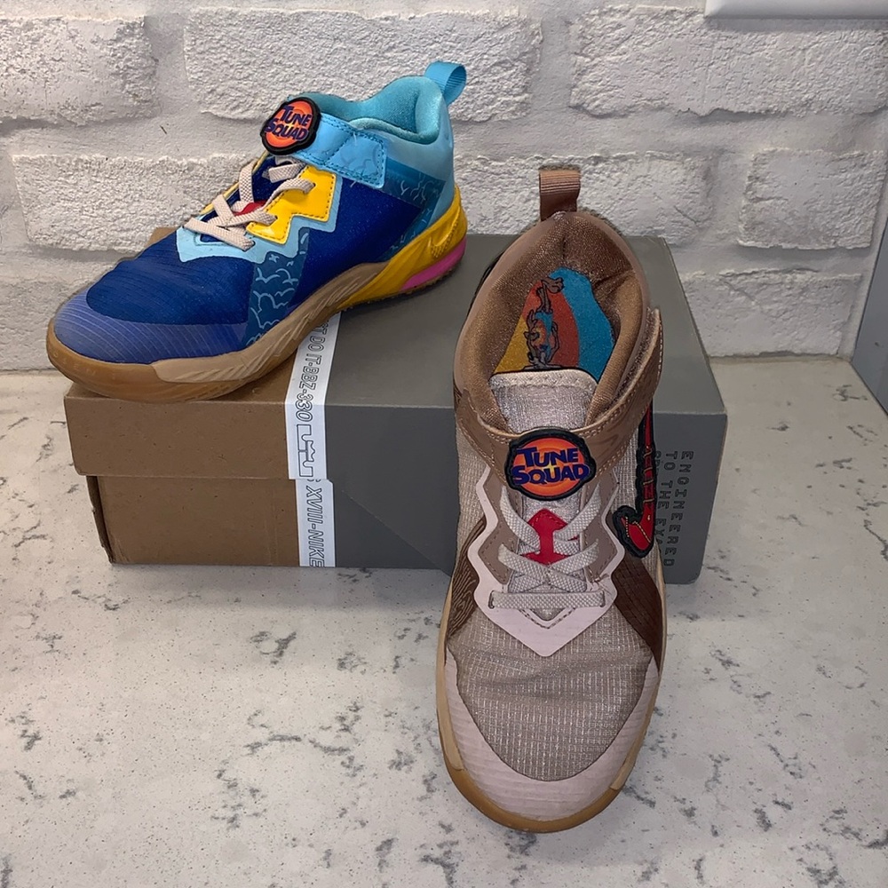Nike Lebron XVIII Low youth size 3